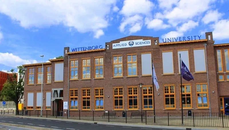 7 Wittenborg University