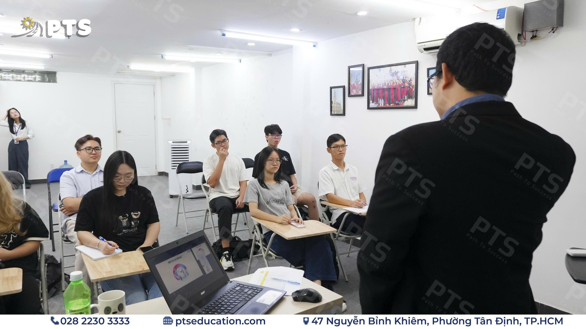 DU HỌC NGHỀ ĐỨC VÀ VISA 18B: LỘ TRÌNH ĐỊNH CƯ BỀN VỮNG 2026 3 Vai trò của Thẩm định bằng cấp ZAB và Tra cứu Anabin